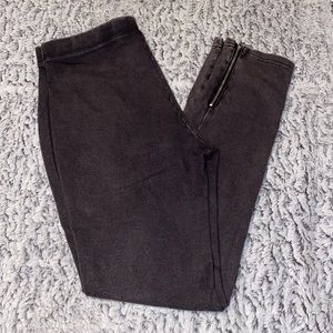 Simply Vera Mineral Washed Denim Skimmer Leggings